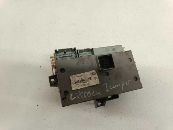 BOITE A FUSIBLE PEUGEOT BOXER/ CITROEN JUMPER/ FIAT DUCATO - Vue 2